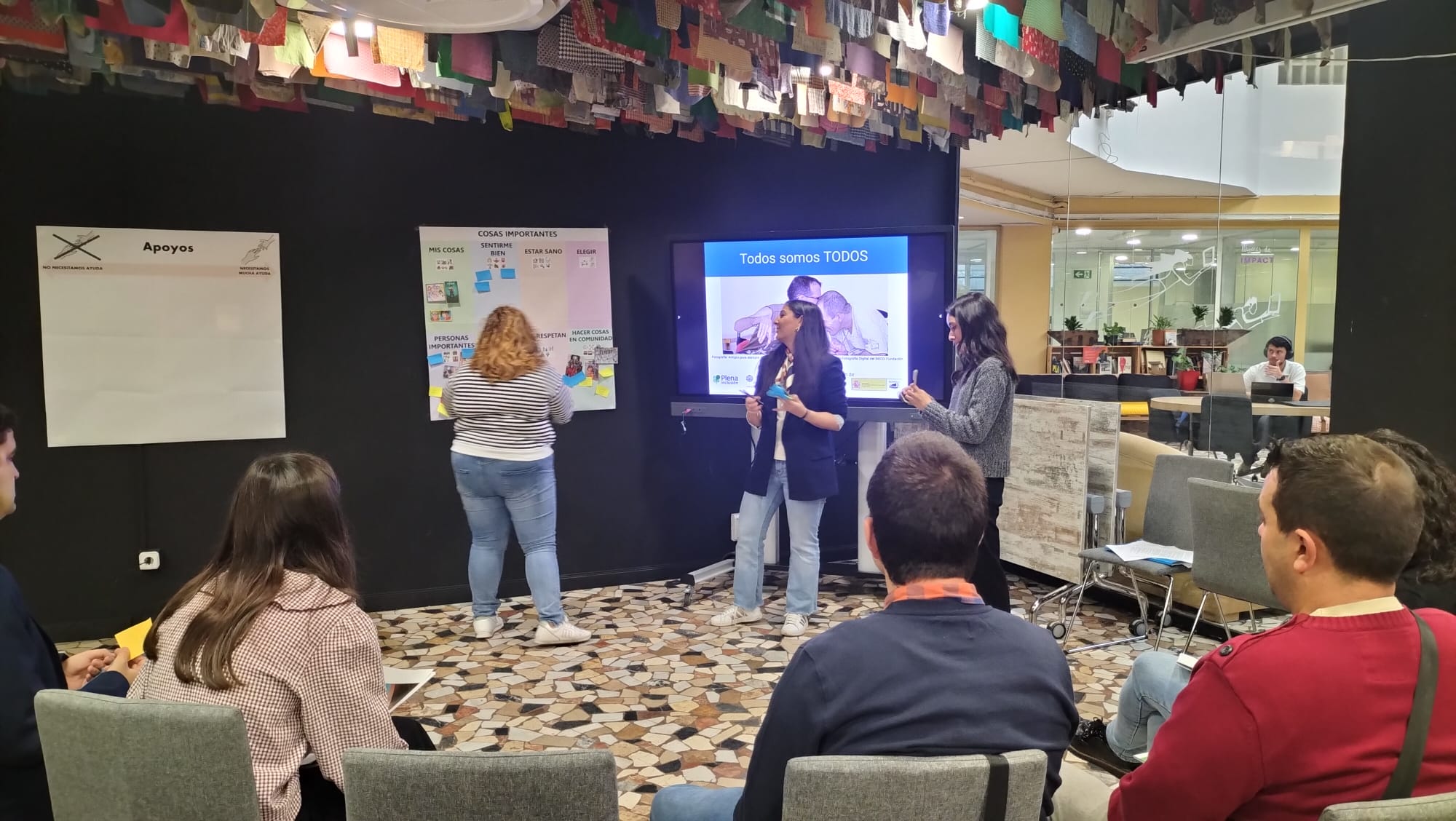 Ir a La Red del proyecto ‘Todos Somos Todas’ analiza en Madrid los retos para mejorar la situación de las personas con grandes necesidades de apoyo