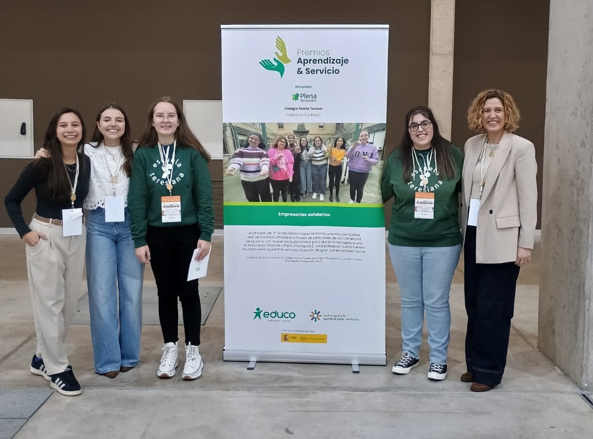 Ir a Plena inclusión España patrocina un año más los Premios Aprendizaje y Servicio, en la categoría “Premio Inclusión”.