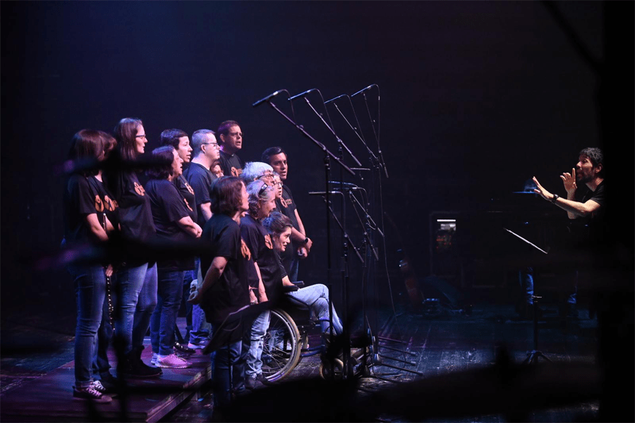 Ir a 80 artistas con discapacidad intelectual reivindican ante 500 personas la vigencia de la Convención de Derechos de las Personas con Discapacidad de Naciones Unidas en su 20 aniversario